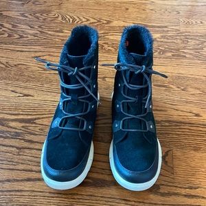 ⁦SOREL Joan Explorer boots, insulation, waterproofing, WOMEN 10, black, one wear